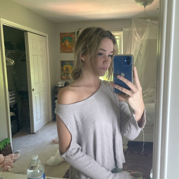 purple sweater - Picture 2 of 2